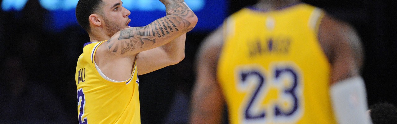 湖媒：勇士那样为了交易而交易不可取 湖人应在买断市场签下鲍尔